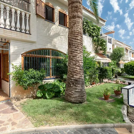 Casa En La Playa Con Piscinas V *